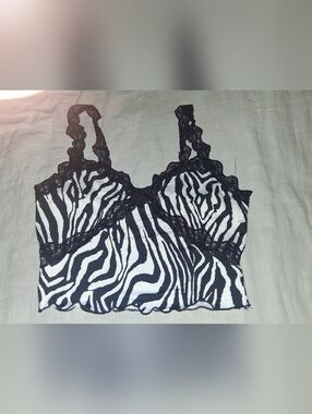 SHEIN Black & White Zebra Lace Trim Women's Top Size Extra Small